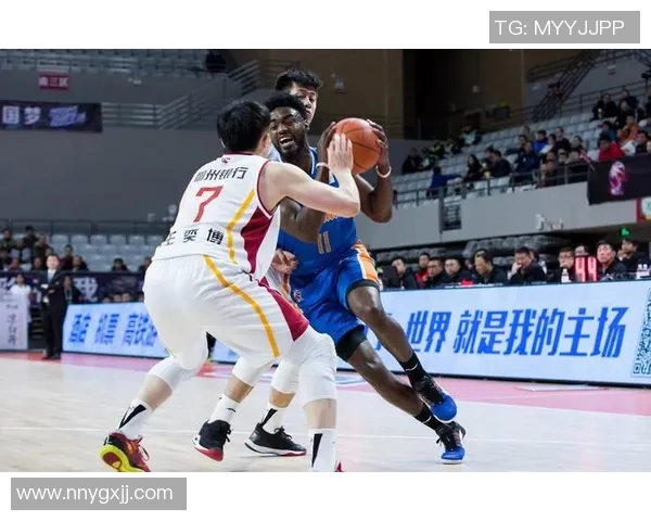 深圳篮球队强势领跑世锦赛积分榜73分领先其他队伍展现实力 深圳篮球队强势领跑世锦赛积分榜73分领先其他队伍展现实力