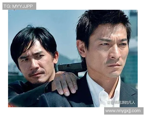 足球明星与刘德华同框合影展现体育与娱乐的完美结合与友谊的力量 足球明星与刘德华同框合影展现体育与娱乐的完美结合与友谊的力量